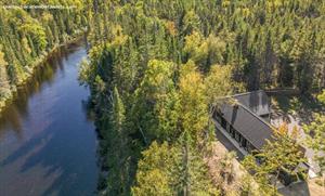 waterfront cottage rentals Saint-Alexis-des-Monts, Mauricie