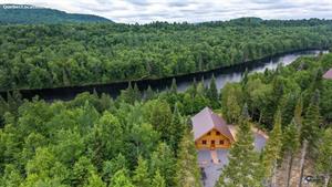 waterfront cottage rentals Lac-aux-Sables, Mauricie