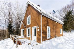 waterfront cottage rentals Saint-Jean-de-Matha, Lanaudière