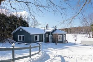 waterfront cottage rentals Canton de Cleveland, Estrie/Cantons-de-l'est