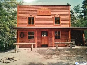 Cottage rental | The Saloon