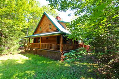 waterfront cottage rentals Sainte-Christine d'Auvergne, Québec