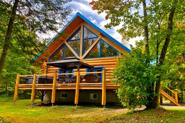 waterfront cottage rentals Sainte-Christine d'Auvergne, Québec